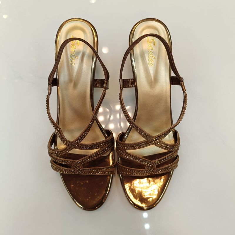 Indian sleeper Style  Size 39