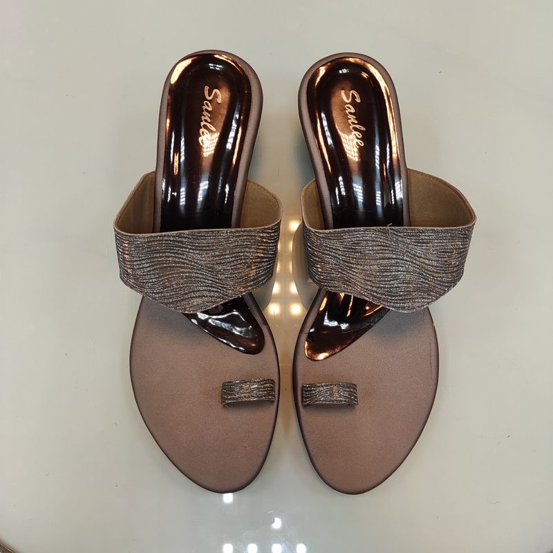 Indian Sleeper Size 37