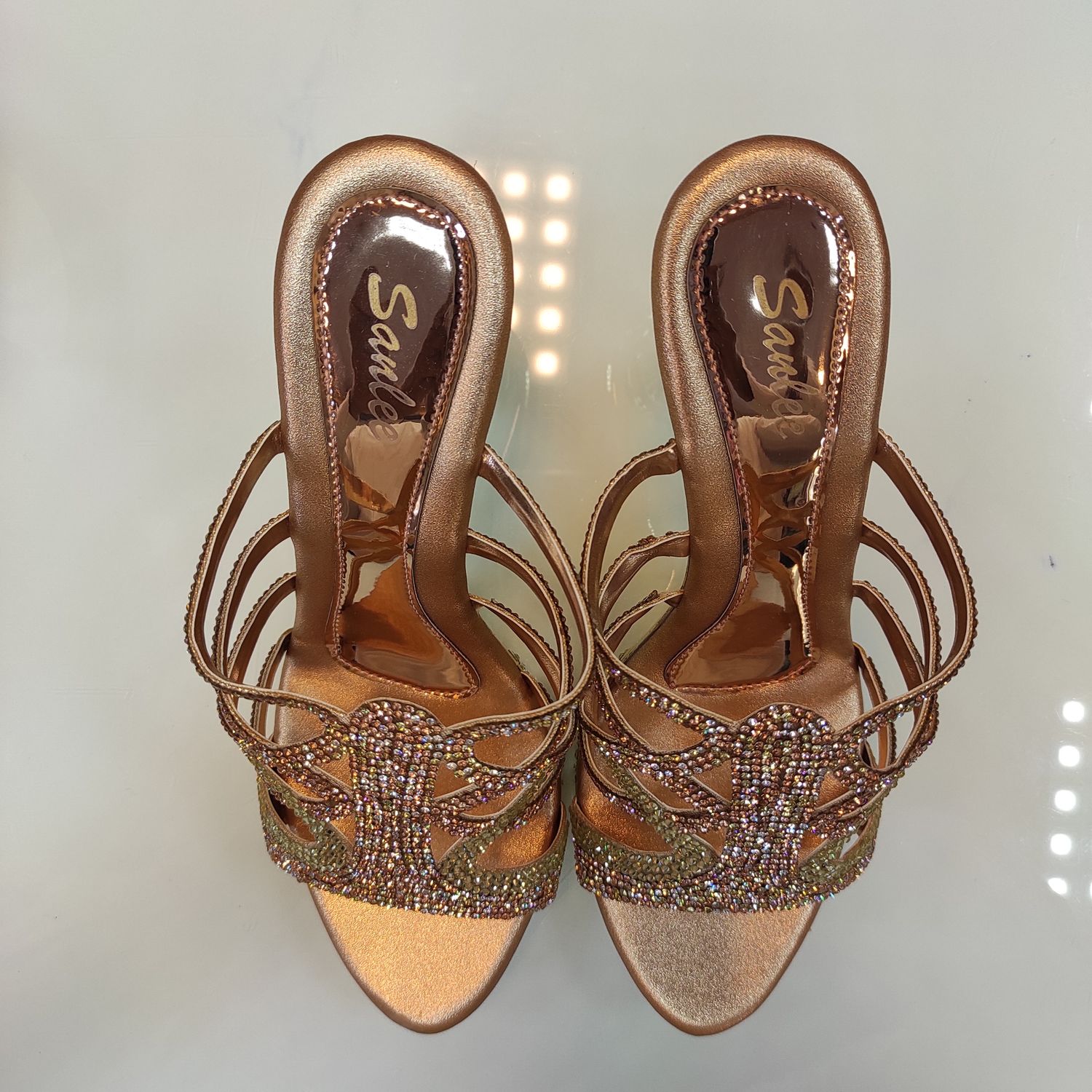 Indian Sleeper 01 Size 37