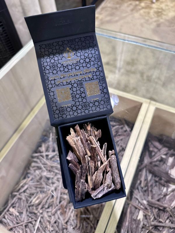 Suifi Hindi Oud Wood 1 Tola