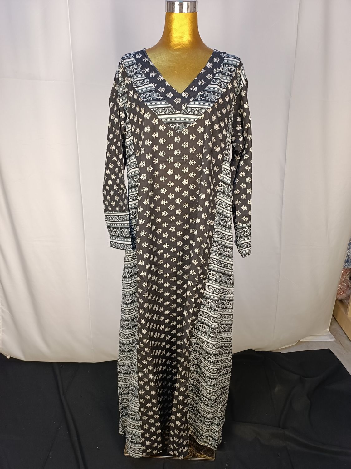 L/XL  Noor Printed Cotton Dress 57" Long Jalabiya
