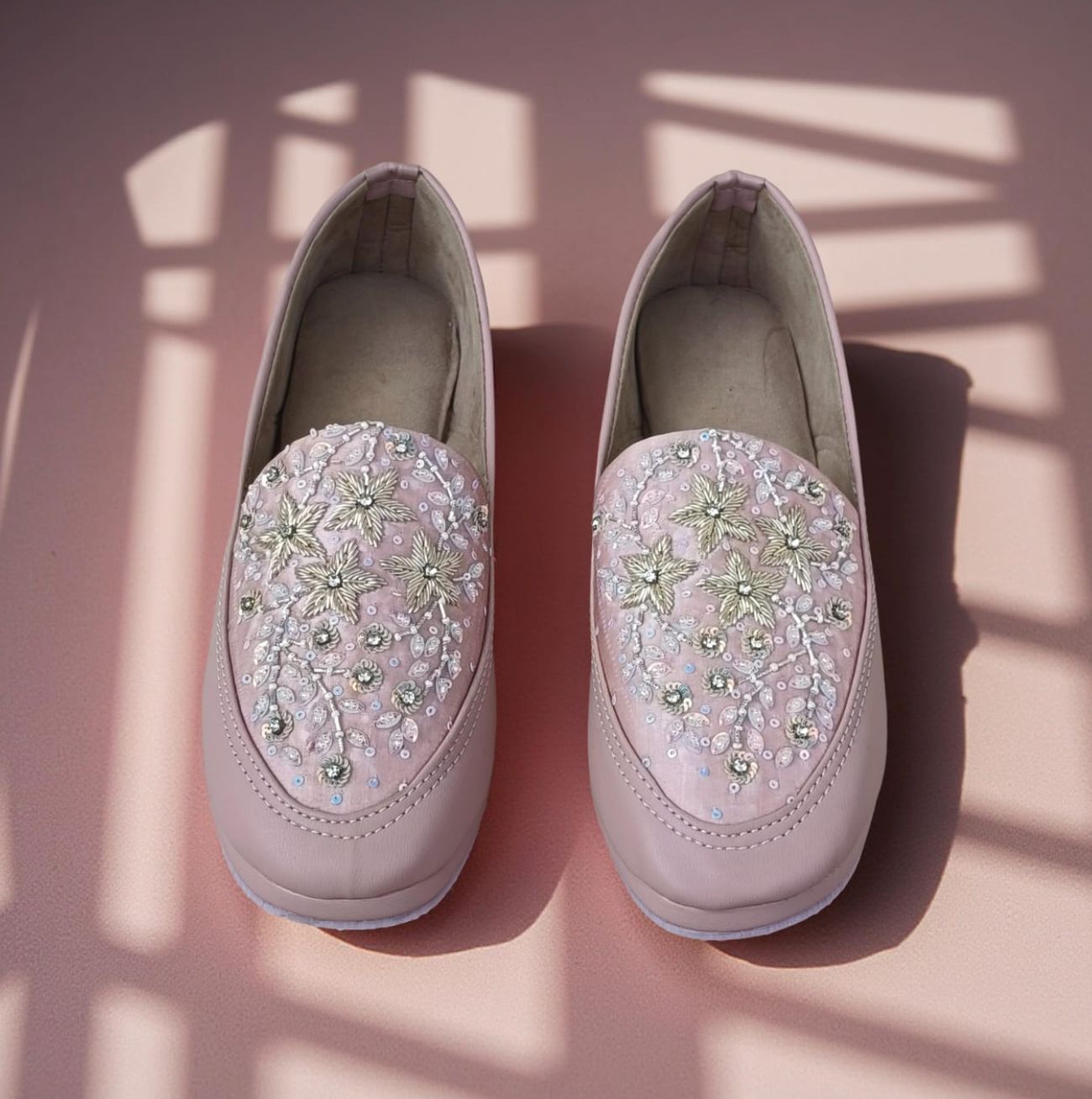 Leather Pink Hand Embroidered Indian Style Loafers Size - 39