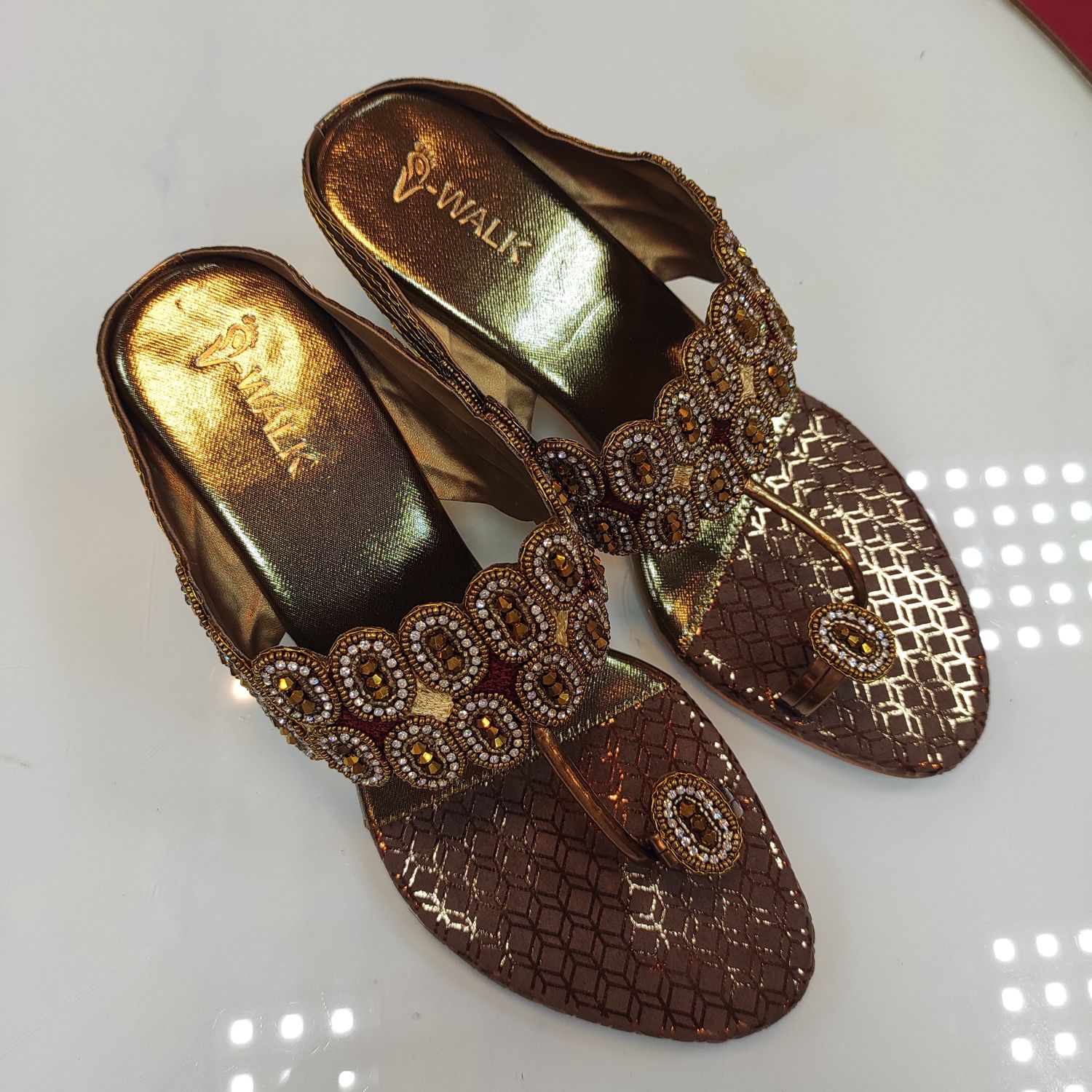 Indian sleeper Style  Size 35