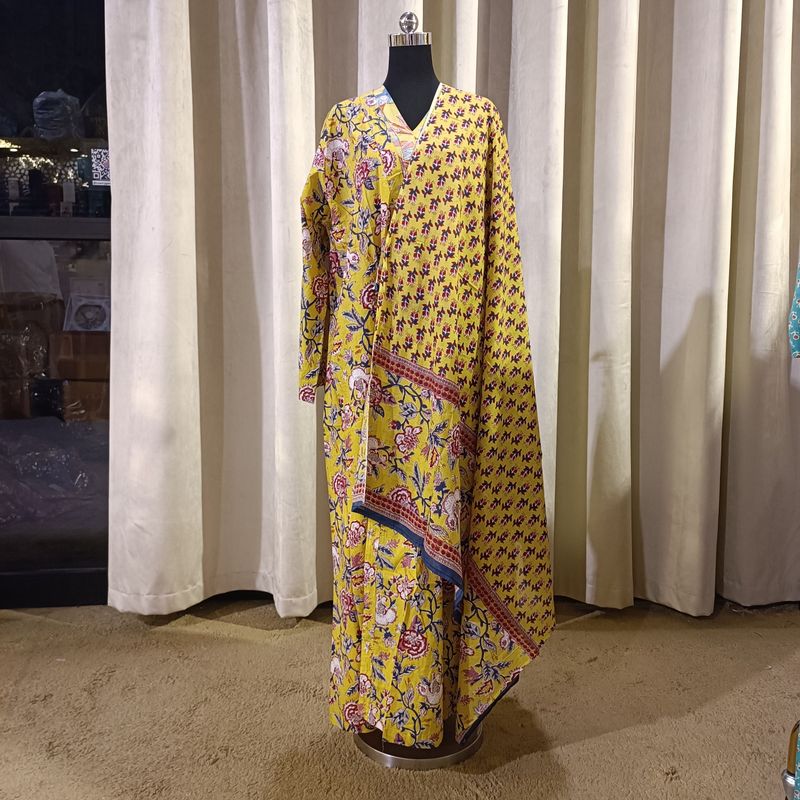 2XL/3XL Abaya With Sheila &amp; Cotton Inner Set length 57” Long