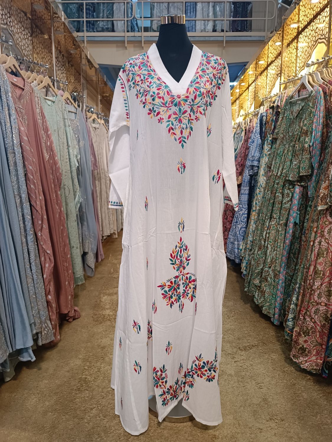 L/XL Teena Embroidery White Cotton Dress 57" Long Jalabiya