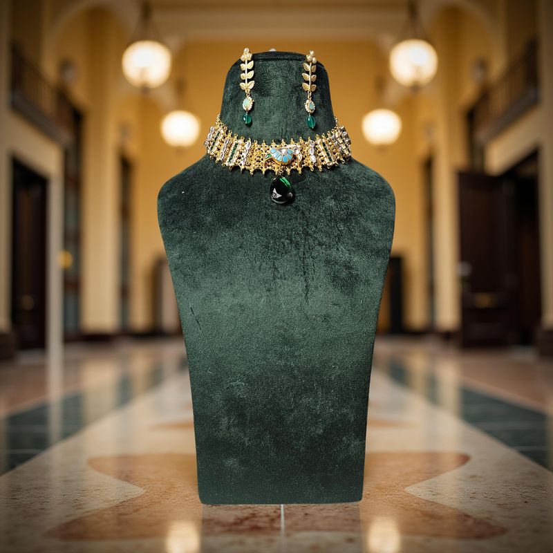 Luxury Kundan Necklace set with Earrings