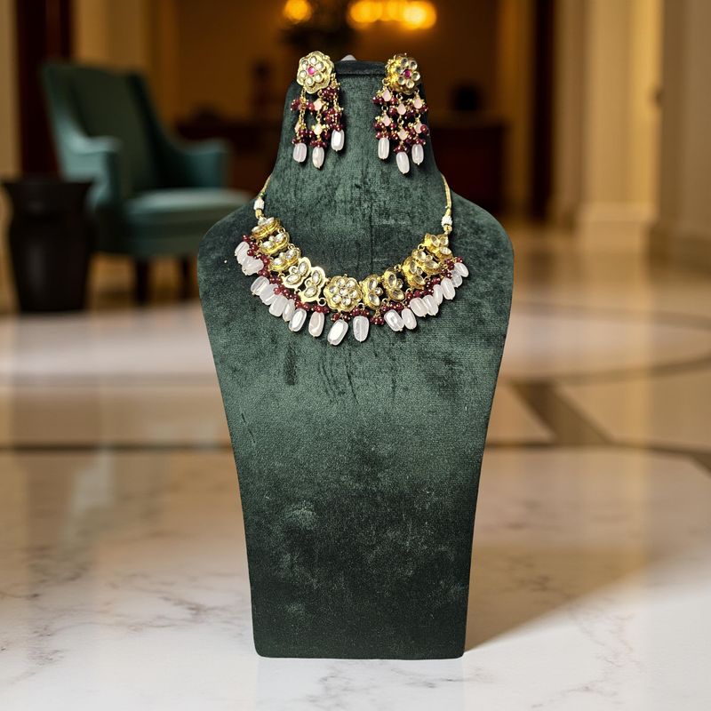 Luxury Kundan Necklace set with Earrings