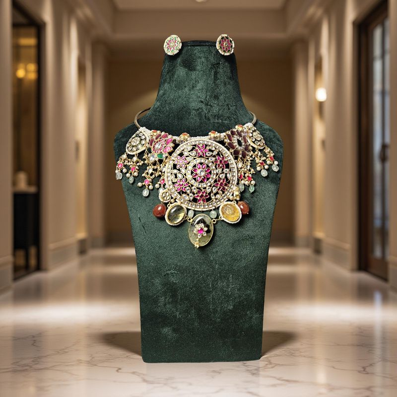 Luxury Kundan Necklace set with Earrings