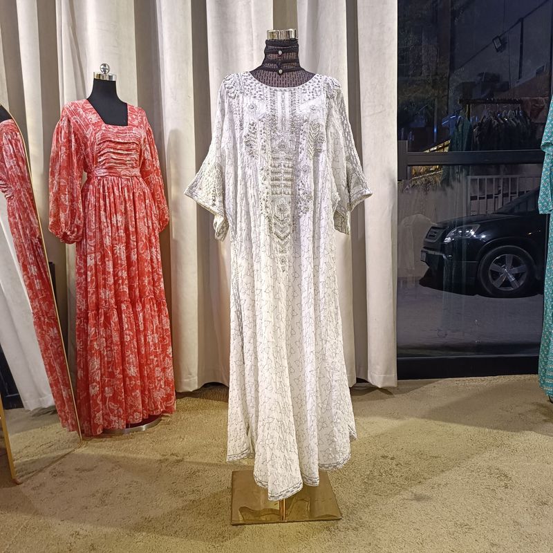 Free Size Linen Special Embroidery Dress Length 52"