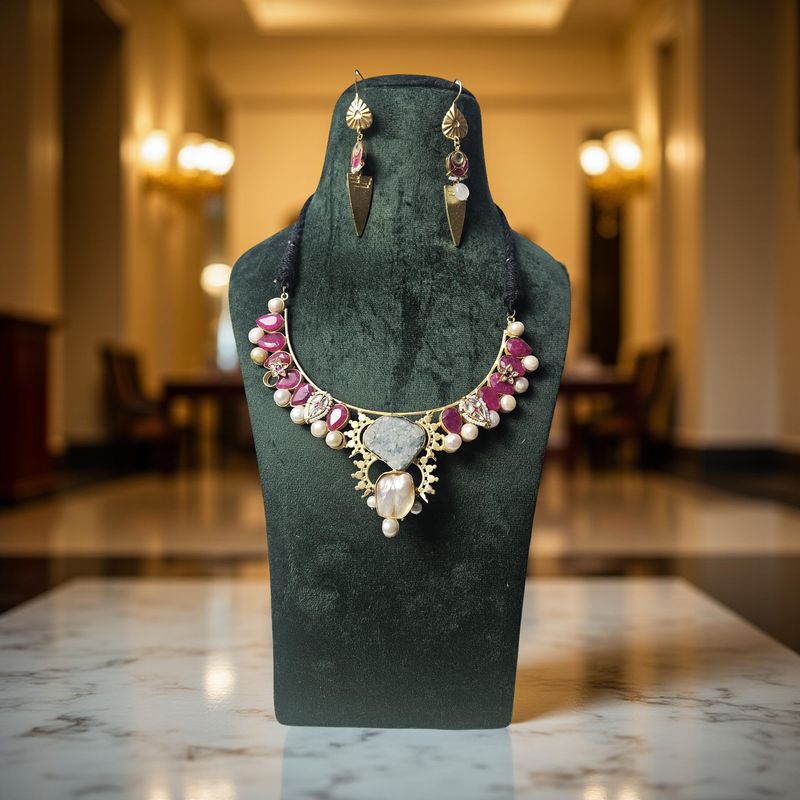 Luxury Kundan Necklace set with Earrings