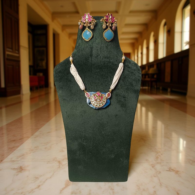 Luxury Kundan Necklace set with Earrings