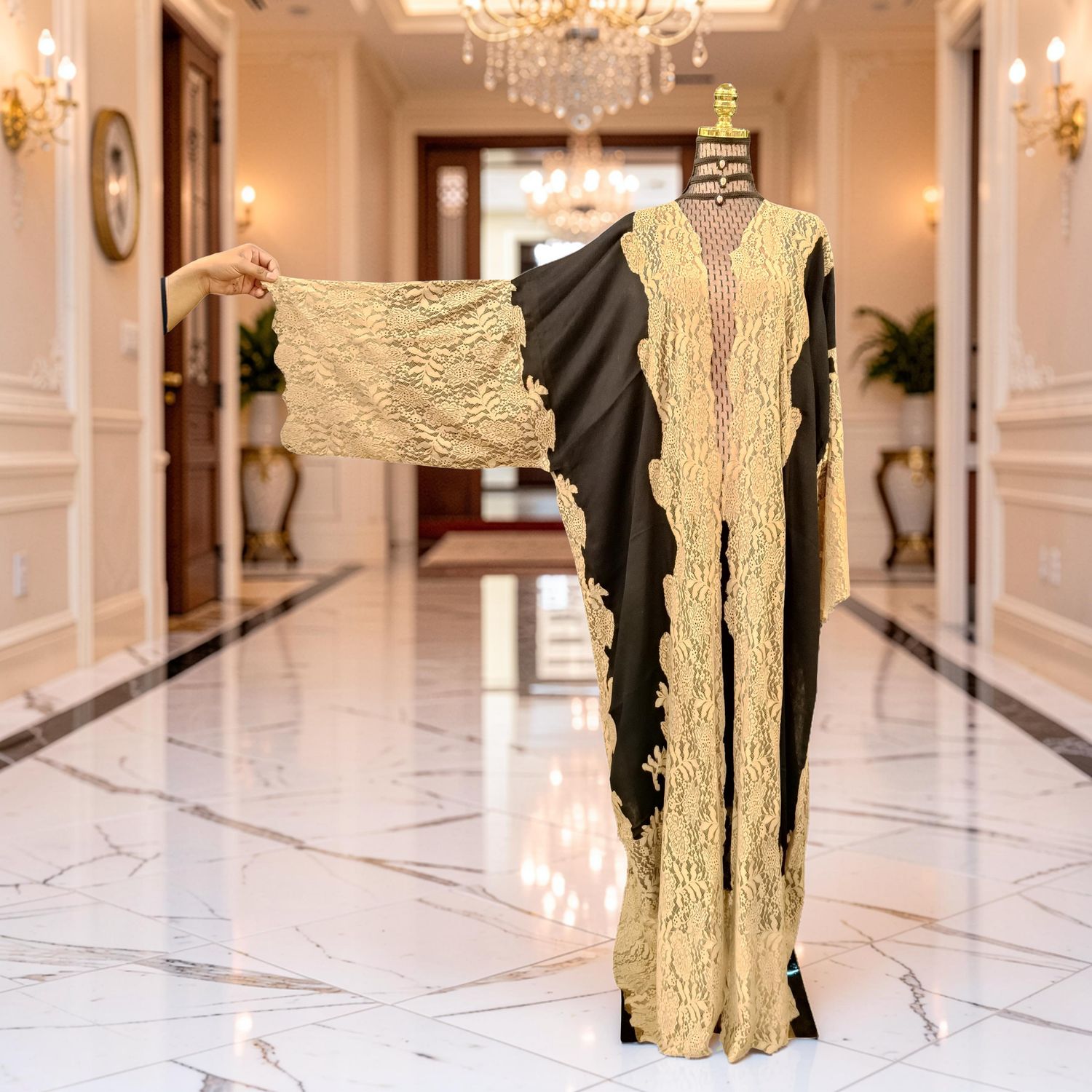 Kashmir Bisht With Sheila 58 Inches