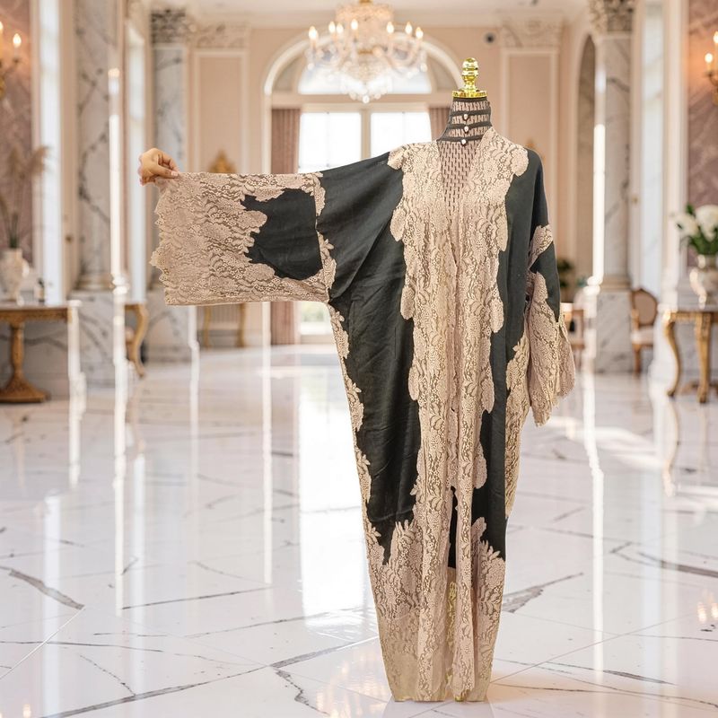 Kashmir Bisht With Sheila 56" Inches