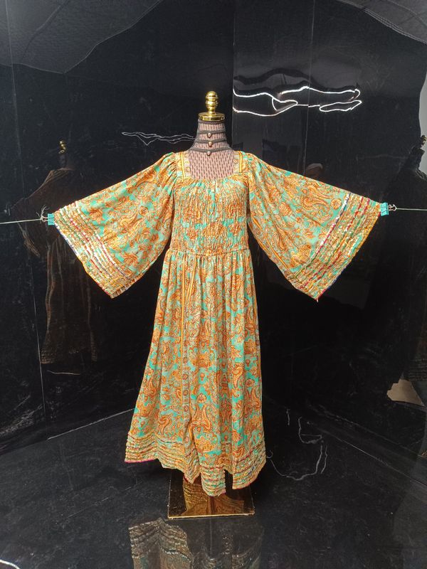 XS-S Elzina Printed Silk Dress 54" Long Jalabiya