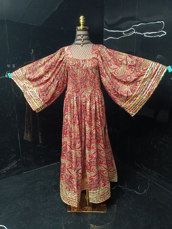 XS-S Elzina Printed Silk Dress 54" Long Jalabiya