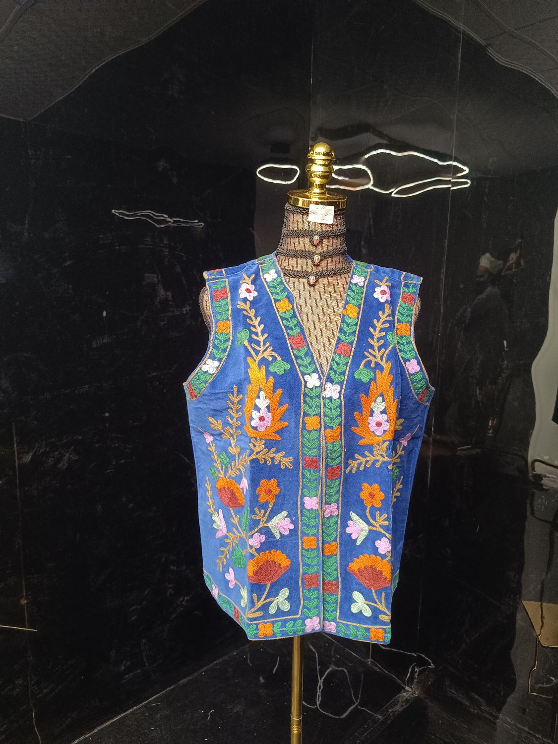 S-M Vest Short Jacket Velvet Embroidered Length 24" inches