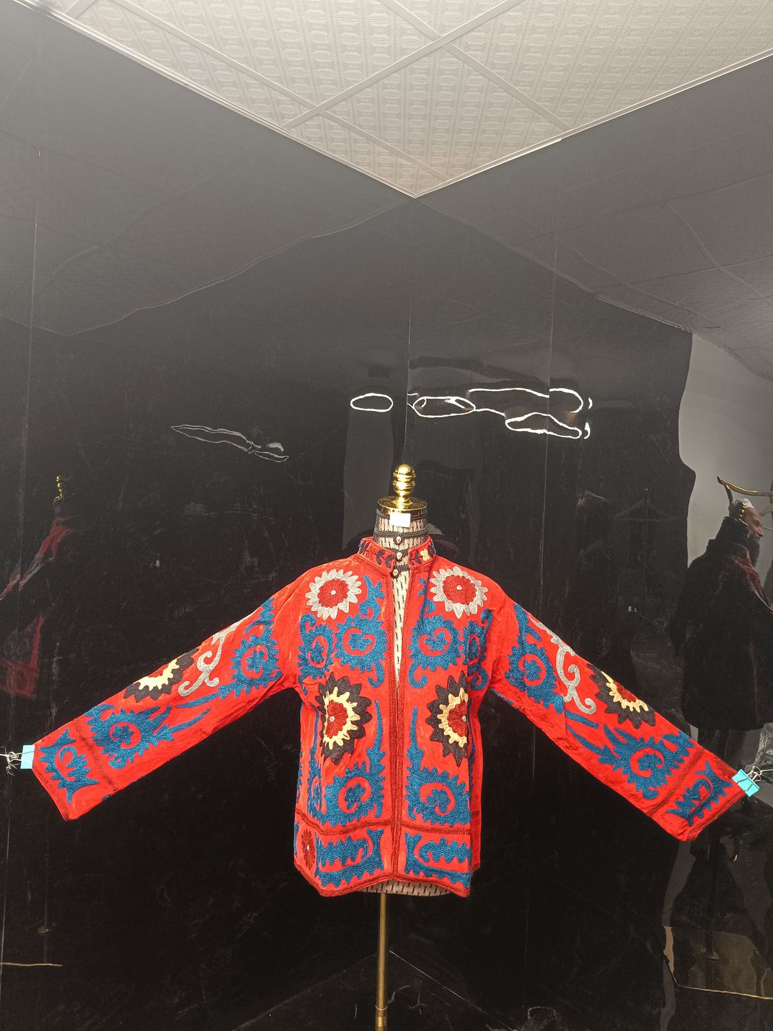 S-M Jacket Velvet Embroidered Length 24" inches