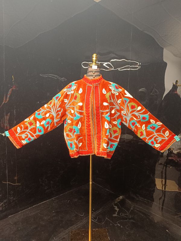 L-XL Jacket Velvet Embroidered Length 24" inches