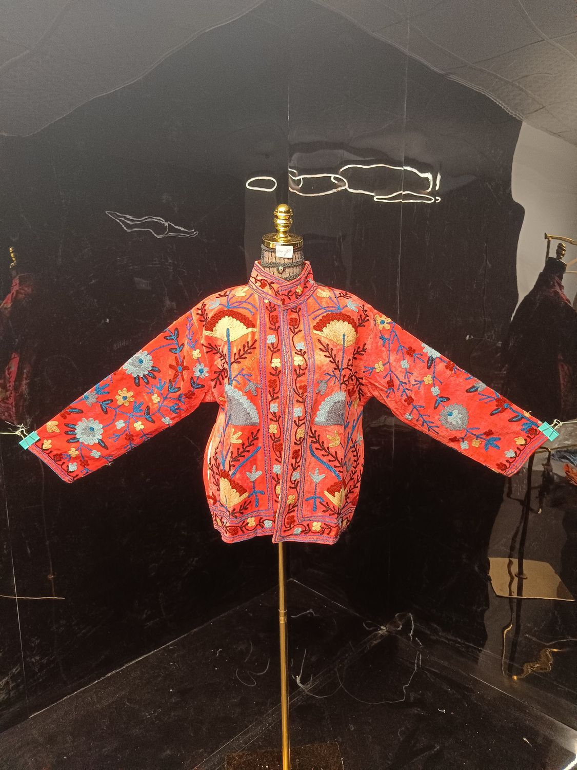 L-XL Jacket Cotton Embroidered Length 24" inches