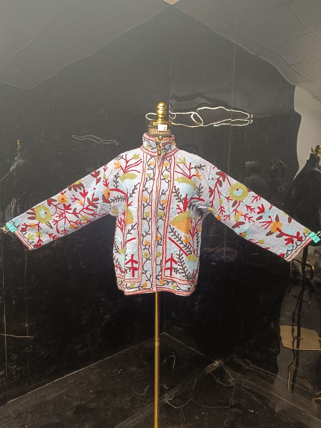 L-XL Jacket Cotton Embroidered Length 24" inches