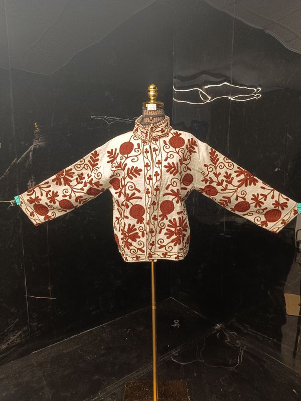 L-XL Jacket Cotton Embroidered Length 24" inches