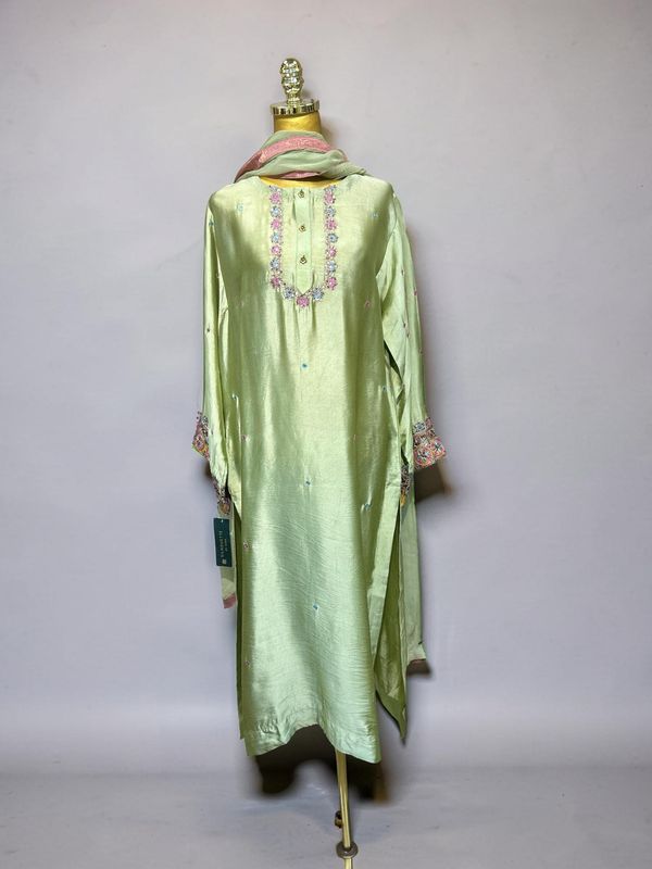 L-XL Silhouette By Hina 3 PCs Set