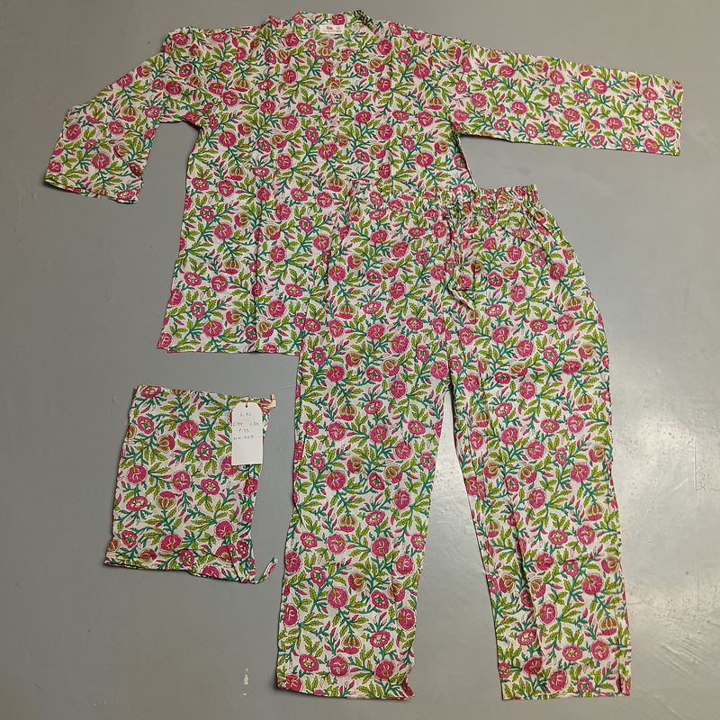 L/XL Full Sleeves Stand Collar Neck Cotton Blue Pajamas Set