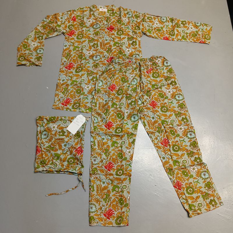 XS/S Full Sleeves Stand Collar Neck Cotton Pajamas Set