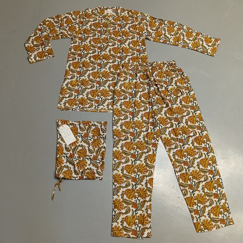 XS/S Full Sleeves Stand Collar Neck Cotton Pajamas Set