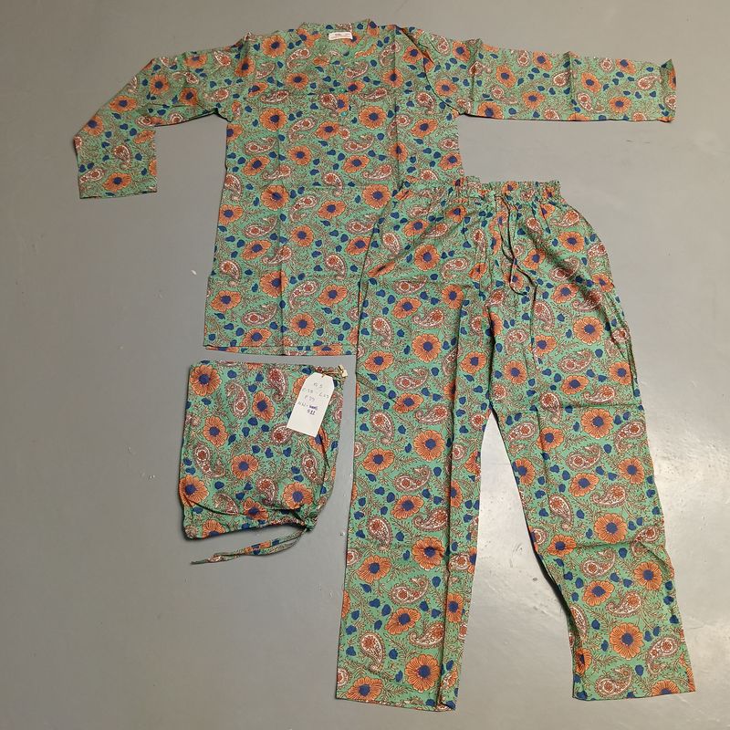 L/XL Full Sleeves Stand Collar Neck Cotton Pajamas Set