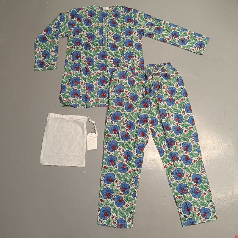 S/M Full Sleeves Stand Collar Neck Cotton Pajamas Set