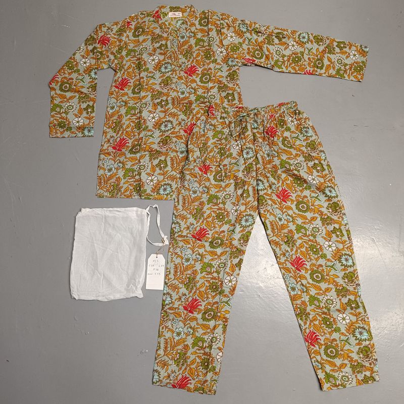 XS/S Full Sleeves Stand Collar Neck Cotton Pajamas Set