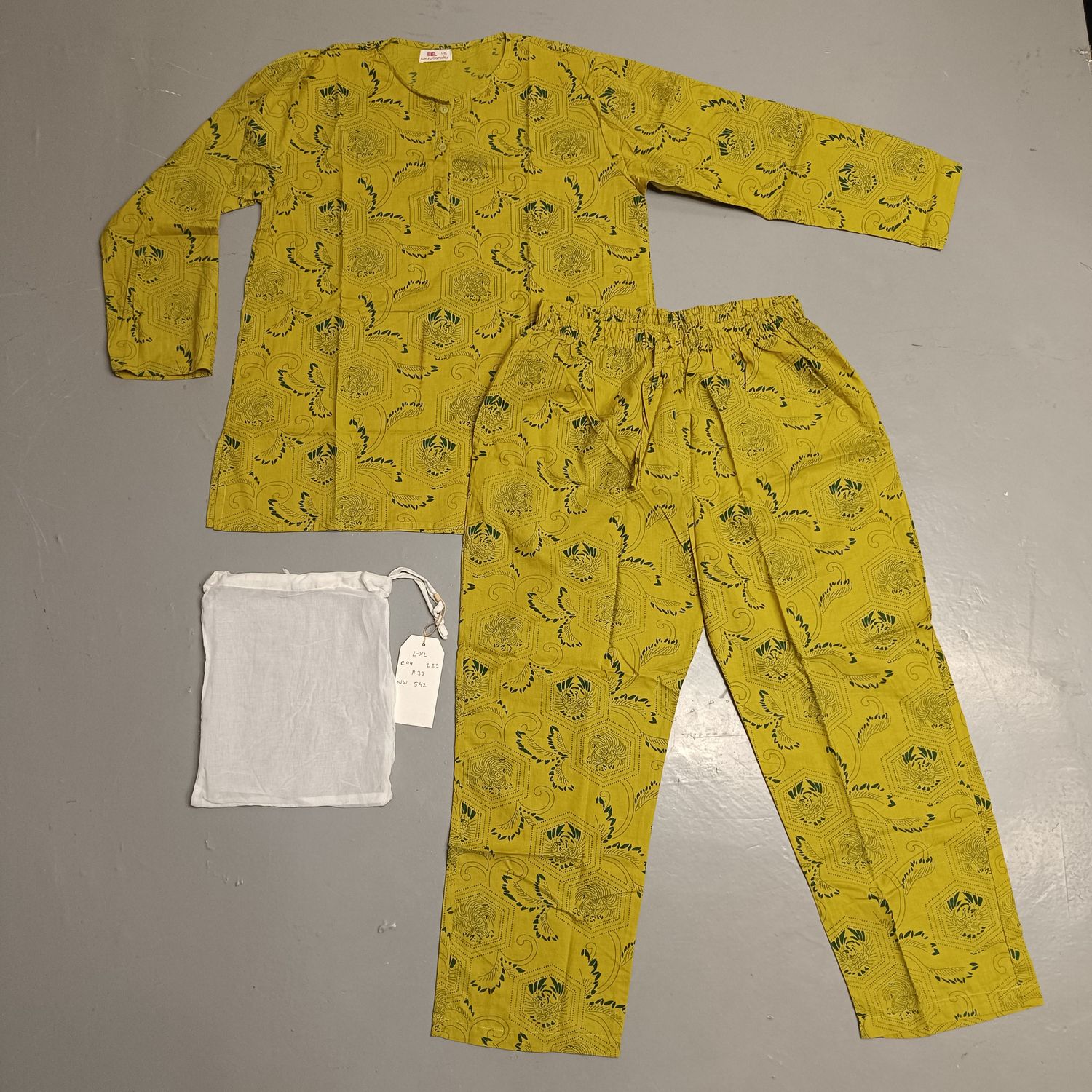 L/XL Full Sleeves Stand Collar Neck Cotton Pajamas Set