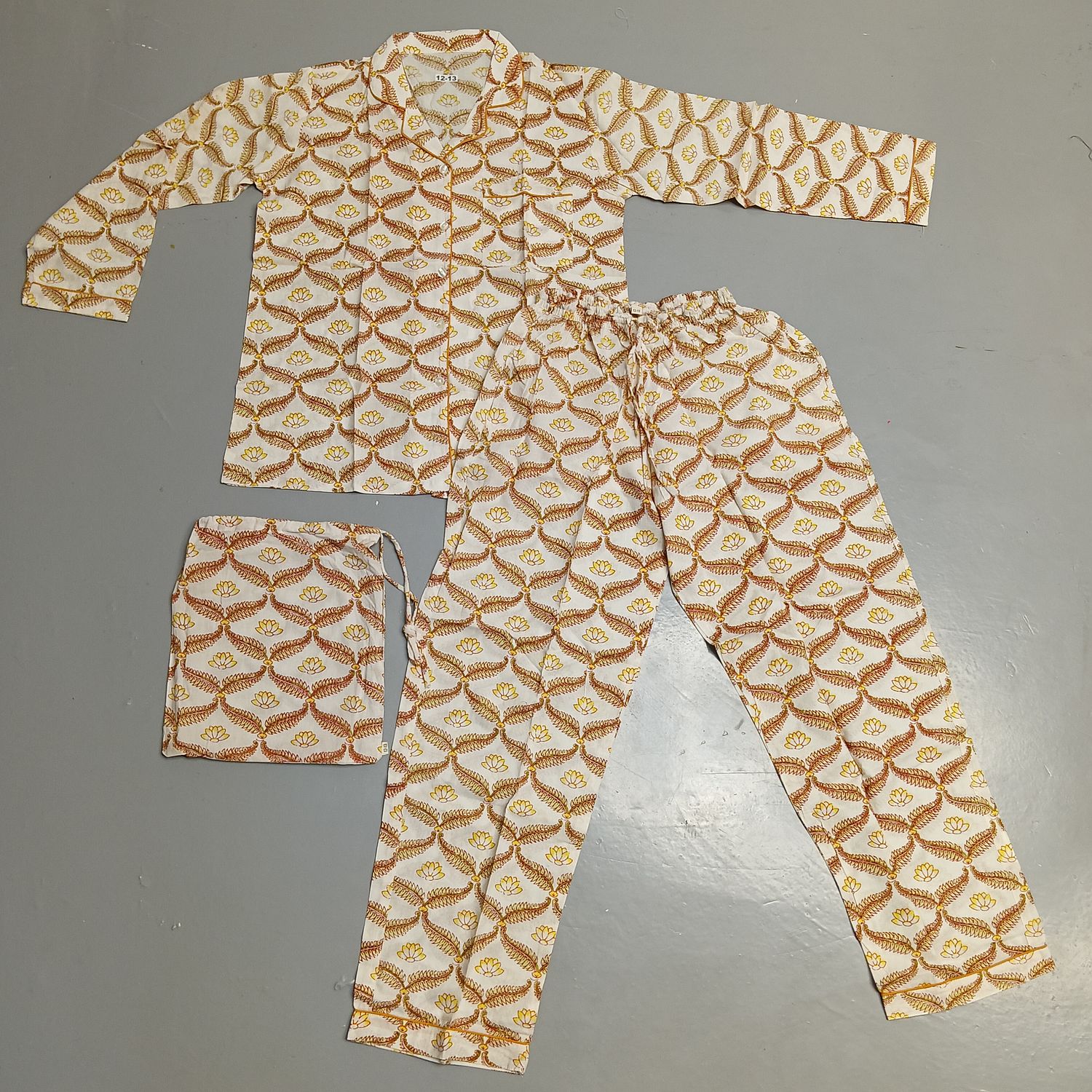 12-13 Year Full Sleeves Full Collar Neck Cotton Pajamas Set