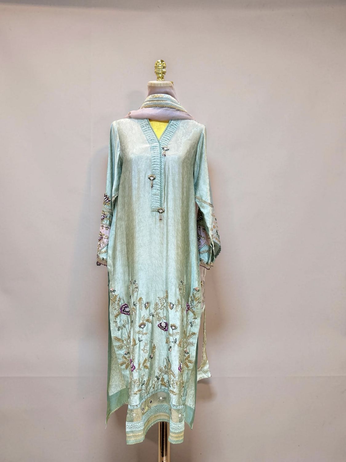 S-M Muntaha By Shanzay Sheesha Silk 3 PCs Set