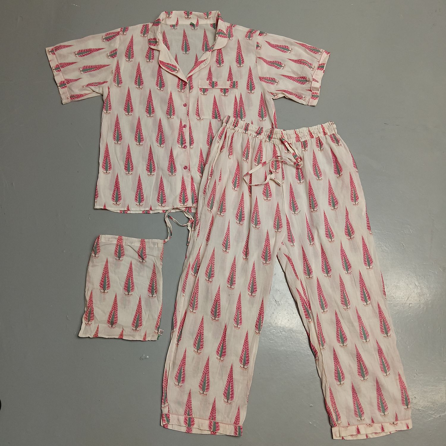 2XL-3XL Short Sleeves Collar Neck Cotton Pajamas Set