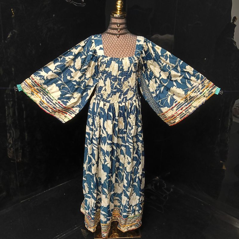 L-XL Elzina Silk Crystal Dress 57" Long Jalabiya