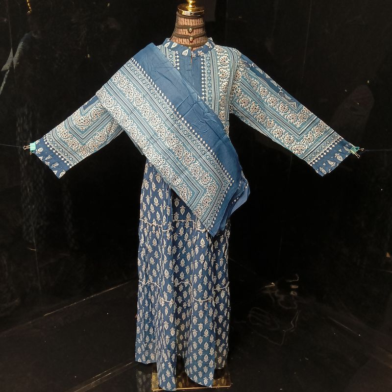 S-M Afifa Printed Cotton Dress 57" Long Jalabiya  With Sheila