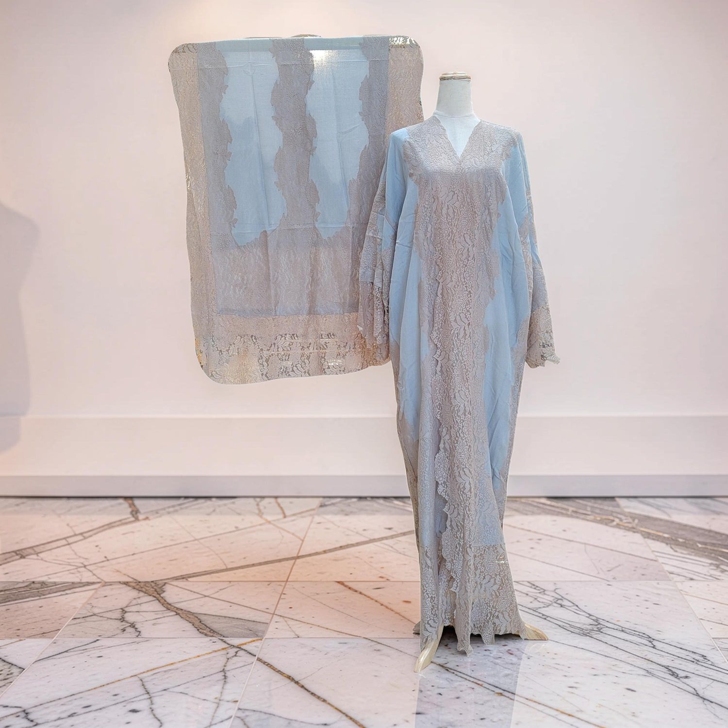 Kashmir Bisht With Sheila 57" Inches