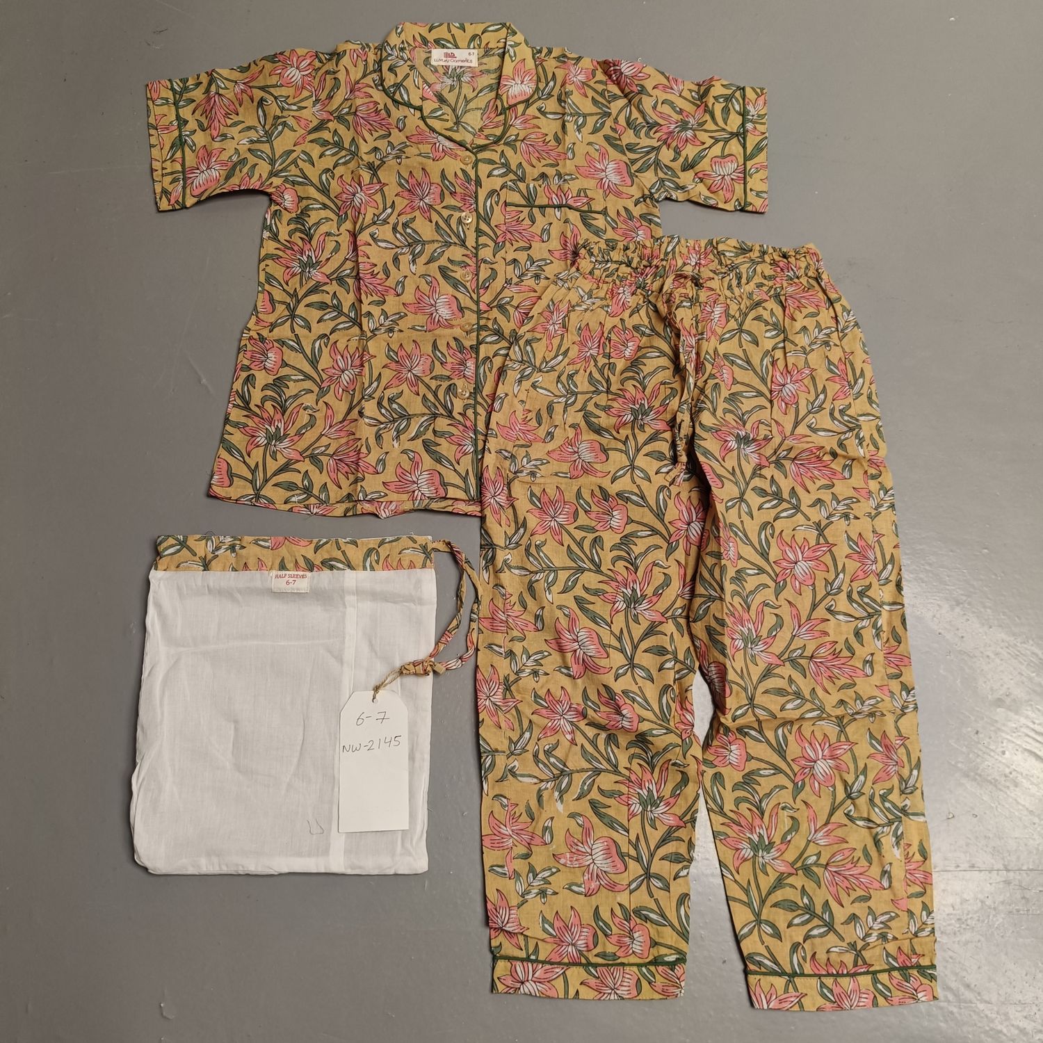 6-7 Year Cotton Half Sleeves Shirt Collar Neck Full Pajama Set