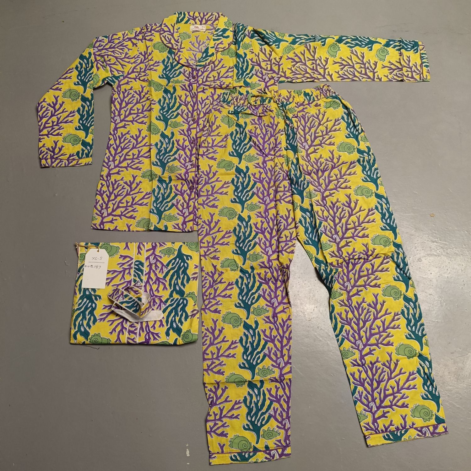 XS/S  Full Sleeves Full Collar Neck Cotton Pink Pajamas Set