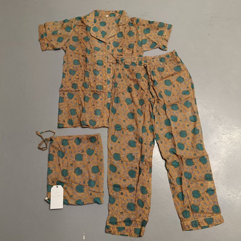 XS-S Cotton Short Sleeves Pajamas Set