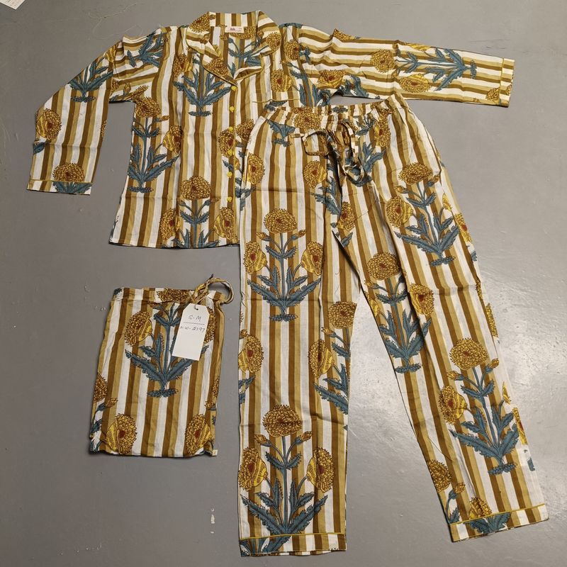 S-M Cotton Full Sleeves Pajamas Set