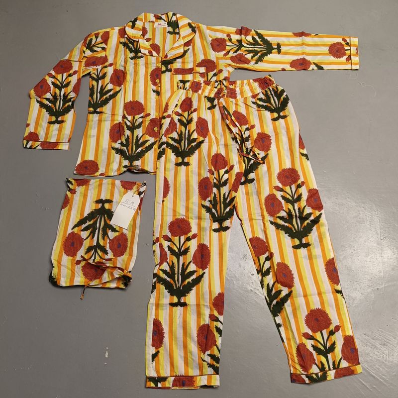 S-M Cotton Full Sleeves Pajamas Set