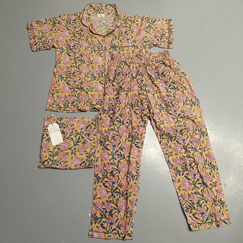 L/XL Cotton Pajamas Set Short sleeves