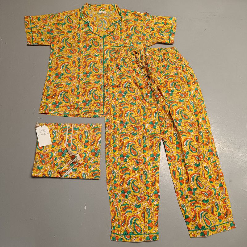 L/XL Cotton Pajamas Set Short sleeves