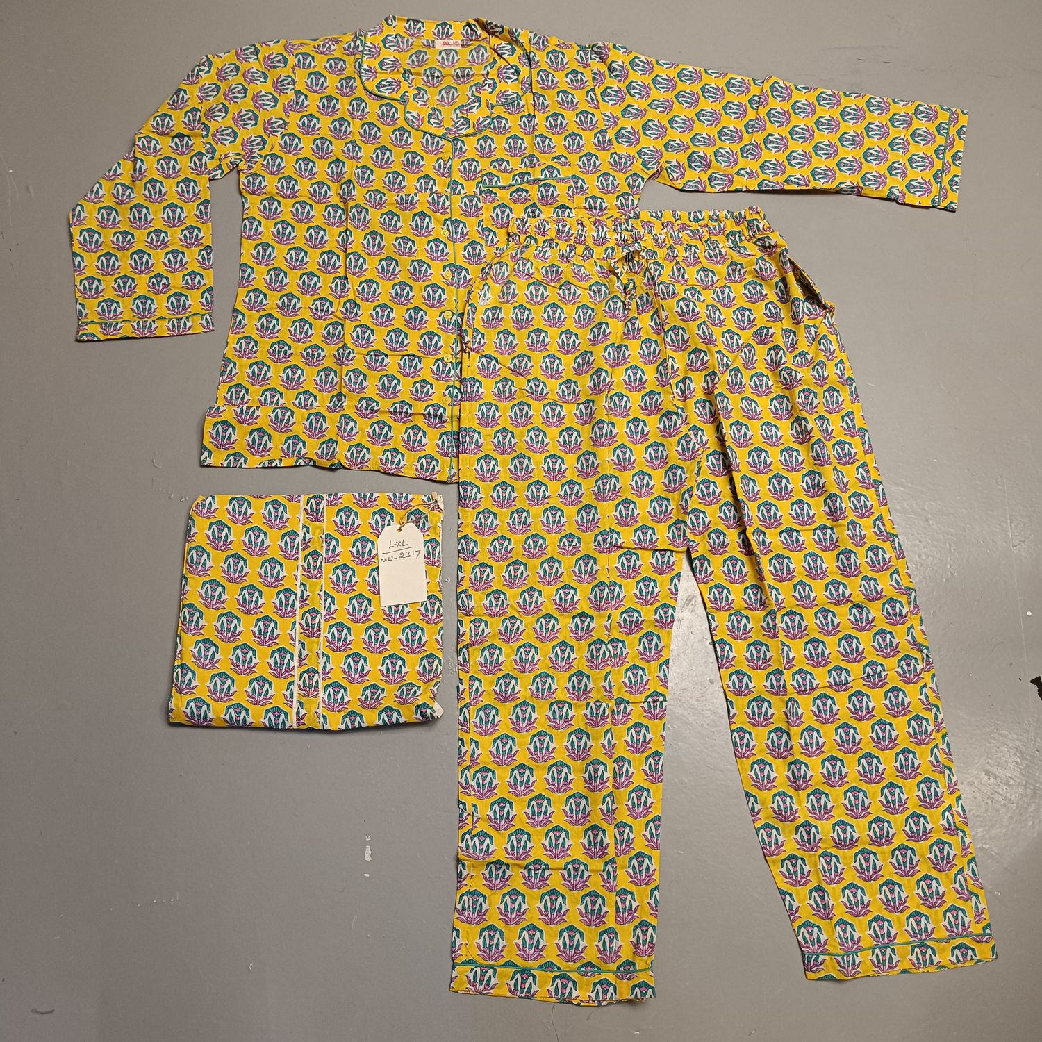 L-XL Cotton 39" Pajamas Set full sleeves