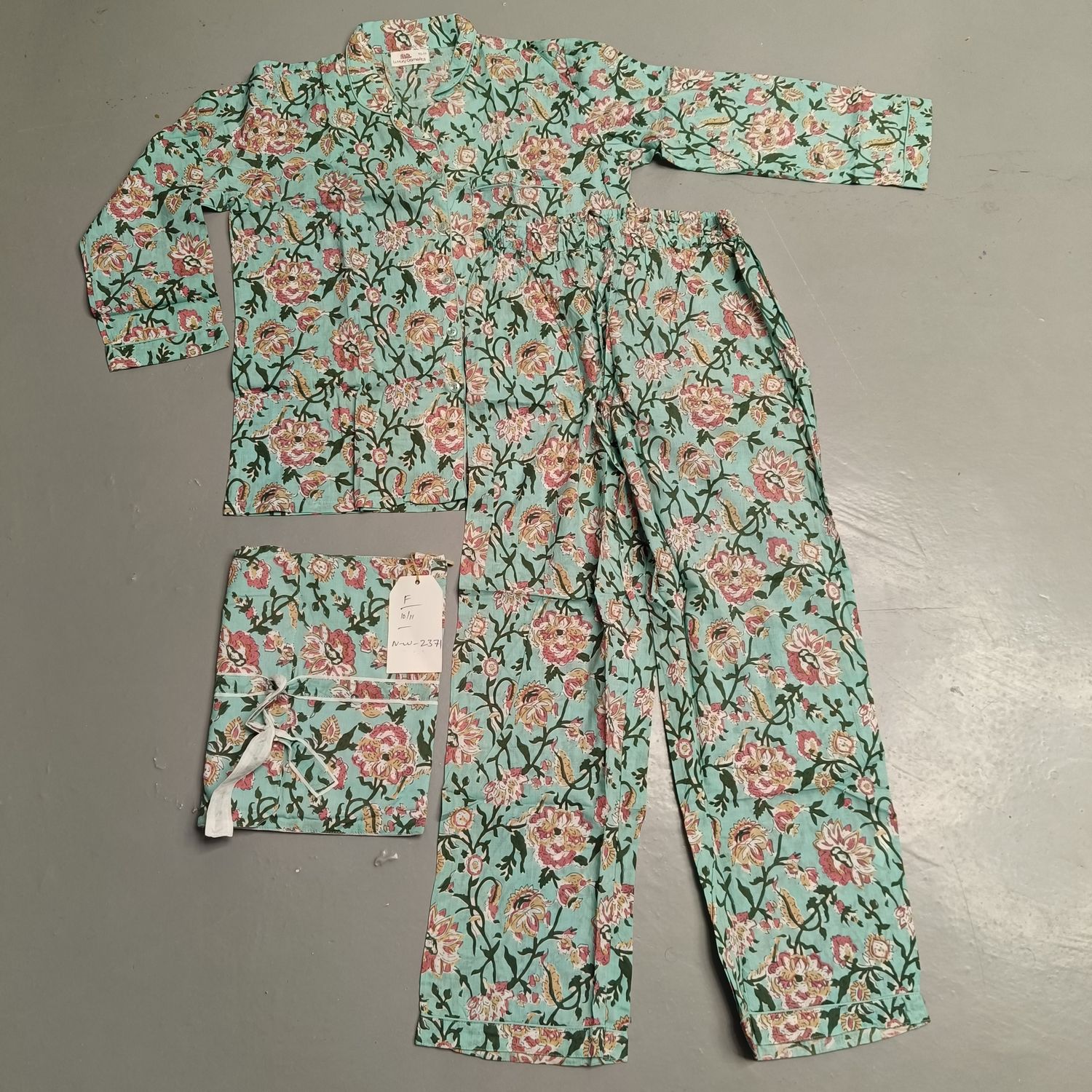 10-11 Year Full Sleeves Full Collar Neck Cotton Blue Pajamas Set