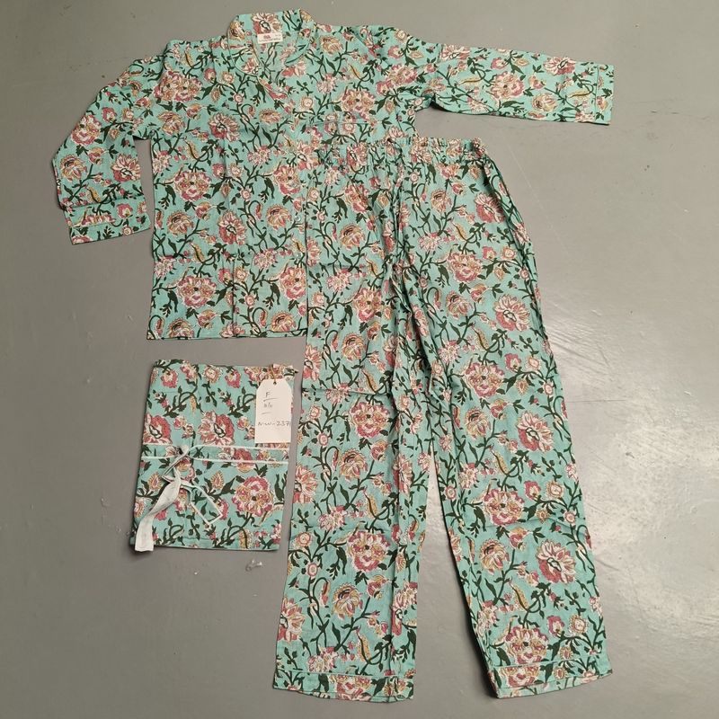 10-11 Year Full Sleeves Full Collar Neck Cotton Blue Pajamas Set