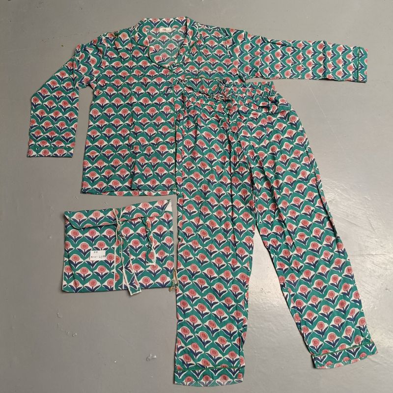 8-9 Year Full Sleeves Full Collar Neck Cotton Blue Pajamas Set